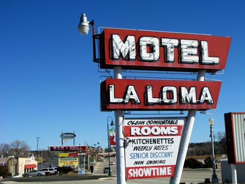 Santa Rosa La Loma Motel